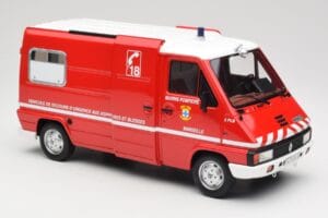 Renault Master T30 VSAB Пожарна Червен Otto 1:18 OT1107 Смола — снимка 4 от 6