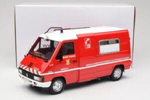 Renault Master T30 VSAB Пожарна Червен Otto 1:18 OT1107 Смола — снимка 6 от 6