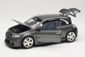 Renault Megane Mk2 RS Vampire Grey Norev 1:18 185101 Метал — снимка 2 от 8