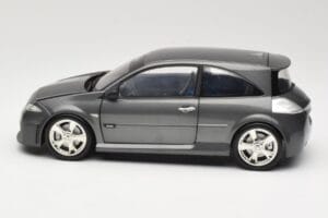 Renault Megane Mk2 RS Vampire Grey Norev 1:18 185101 Метал — снимка 4 от 8