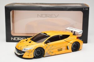 Renault Megane Trophy Showcar Жълт Eurocup Megane Trophy 2011 Norev 1:18 185109 Метал — снимка 8 от 8