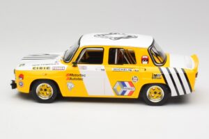 Renault R8 Gordini Gr.F 1968 Otto 1:18 OT1130 Смола — снимка 3 от 6