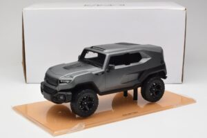 Rezvani Tank Matte Сив DNA 1:18 DNA000009 Метал — снимка 6 от 6
