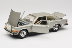 Rolls-Royce Camargue Сребрист Diamond Edition Bburago 1:18 3001-M3 Метал — снимка 2 от 8