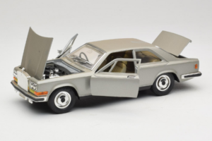 Rolls-Royce Camargue Сребрист Bburago 1:18 3001-M2 Метал — снимка 2 от 8