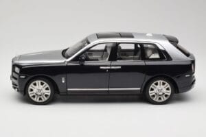 Rolls-Royce Cullinan Черен & Сребърен OEM 1:18 ROLLS001 Метал — снимка 4 от 8