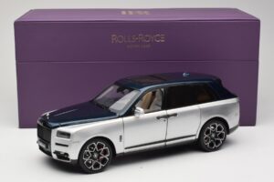 Rolls-Royce Cullinan Син & Сребърен Двуцветен OEM 1:18 028-16B Метал — снимка 8 от 8