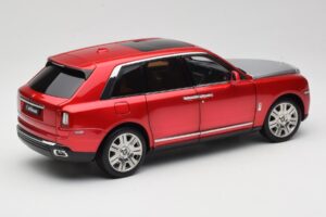 Rolls-Royce Cullinan Червен Със Shadow Wheels OEM 1:18 028-18A Метал — снимка 3 от 8
