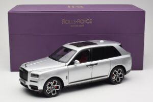 Rolls-Royce Cullinan Сребрист Със Shadow Wheels OEM 1:18 028-16A Метал — снимка 8 от 8