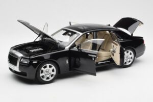Rolls-Royce Ghost Черен & Сребрист Kyosho 1:18 008802BKS2 Метал — снимка 2 от 8