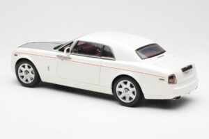 Rolls-Royce Phantom Coupe English Бял Сребрист Kyosho 1:18 08861EW Метал — снимка 7 от 8