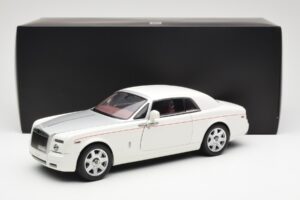 Rolls-Royce Phantom Coupe English Бял Сребрист Kyosho 1:18 08861EW Метал — снимка 8 от 8