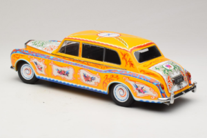 Rolls-Royce Phantom V John Lennon Paragon 1:18 PA-92121 Метал — снимка 7 от 8