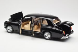 Rolls-Royce Phantom VI EWB Черен Kyosho 1:18 08905BK Метал — снимка 5 от 8
