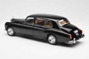 Rolls-Royce Phantom VI EWB Черен Kyosho 1:18 08905BK Метал — снимка 7 от 8