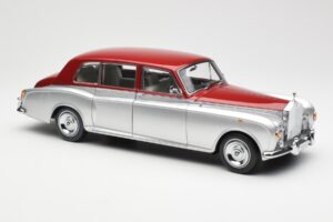 Rolls-Royce Phantom VI Сребристо Червен Kyosho 1:18 08905SR Метал — снимка 6 от 8