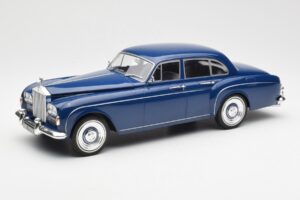 Rolls-Royce Silver Cloud III Flying Spur Mulliner RHD Тъмносин MCG 1:18 MCG18124 Метал