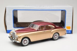 Rolls-Royce Silver Cloud III Flying Spur H.J. Mulliner Червен & Златен MCG 1:18 MCG18132 Метал — снимка 6 от 6