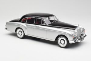Rolls-Royce Silver Cloud III Mulliner Сребрист & Черен MCG 1:18 MCG18128 Метал — снимка 4 от 6