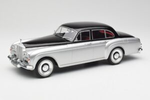Rolls-Royce Silver Cloud III Mulliner Сребрист & Черен MCG 1:18 MCG18128 Метал