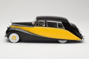 Rolls-Royce Silver Wraith Empress by Hooper Черен & Жълт MCG 1:18 MCG18066 Метал — снимка 3 от 6