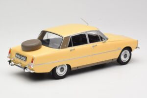 Rover 3500 V8 P6 Кремав MCG 1:18 MCG18046 Метал — снимка 2 от 6