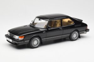 Saab 900 Turbo Черен MCG 1:18 MCG18338 Метал