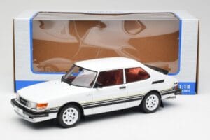 Saab 900 Turbo Бял MCG 1:18 MCG18339 Метал — снимка 6 от 6