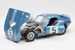 Shelby Cobra Daytona Coupe #5 D. Gurney / B. Bondurant 24 Hours of Le Mans 1964 Exoto 1:18 135190555498 Метал — снимка 2 от 8