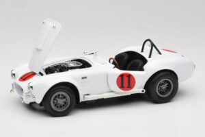 Shelby Cobra 427 S/C Бял Auto World 1:18 AWSS104 Метал — снимка 2 от 8
