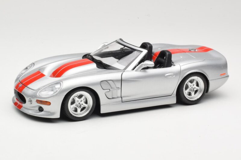 Shelby Series 1 Сребрист Bburago 1:18 3323 Метал