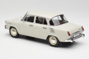 Skoda 1000 MB Сив & Бял MCG 1:18 MCG18275 Метал — снимка 5 от 6