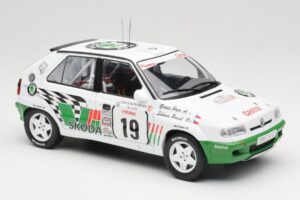 Skoda Felicia Kit Car #19 P. Sibera / P. Gross Tour de Corse 1995 IXO 1:18 18RMC149B Метал — снимка 4 от 6