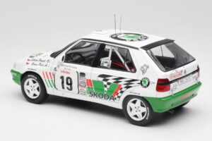 Skoda Felicia Kit Car #19 P. Sibera / P. Gross Tour de Corse 1995 IXO 1:18 18RMC149B Метал — снимка 5 от 6