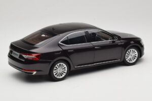Skoda Superb Mk3 Черен Paudi Model 1:18 ZSS000006BLA Метал — снимка 3 от 8