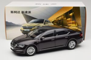 Skoda Superb Mk3 Черен Paudi Model 1:18 ZSS000006BLA Метал — снимка 8 от 8