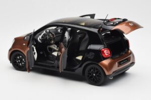 Smart Forfour W453 Черен Hazel Кафяв Norev 1:18 B66960299 Метал — снимка 5 от 8