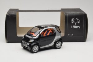 Smart Fortwo Черен Kyosho 1:18 0004830V000C08Q00 Метал — снимка 8 от 8