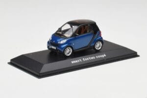 Smart Fortwo Coupe Aqua Синьо Metallic & Черен Minichamps 1:43 Q0022558V001C77Q00 Метал — снимка 2 от 4