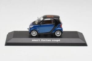Smart Fortwo Coupe Aqua Синьо Metallic & Черен Minichamps 1:43 Q0022558V001C77Q00 Метал
