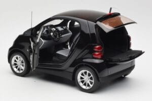 Smart Fortwo Coupe W451 Deep Черен Minichamps 1:18 Q0022563V001C02Q00 Метал — снимка 5 от 8