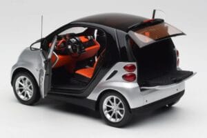 Smart Fortwo Coupe W451 Сребрист & Черен Minichamps 1:18 Q0022528V001C75Q00 Метал — снимка 5 от 8