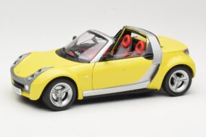 Smart Roadster 452 Жълт Bburago 1:18 34099-M2 Метал