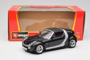 Smart Roadster Тъмносин Bburago 1:18 34917 Метал — снимка 8 от 8