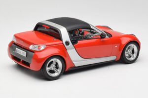 Smart Роудстър Червен Bburago 1:18 34099 Метал — снимка 3 от 8