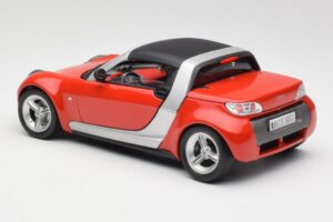 Smart Роудстър Червен Bburago 1:18 34099 Метал — снимка 7 от 8