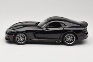 SRT Viper GTS Черен Maisto 1:18 31128 Метал — снимка 4 от 8