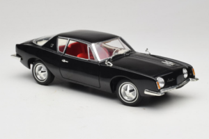 Studebaker Avanti Черен Signature Models 1:18 STUDEBAKER001 Метал — снимка 6 от 8