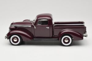 Studebaker Coupe Express Pickup Кафяв American Mint 1:18 92458-R1 Метал — снимка 4 от 8
