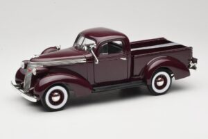 Studebaker Coupe Express Pickup Кафяв American Mint 1:18 92458-R1 Метал